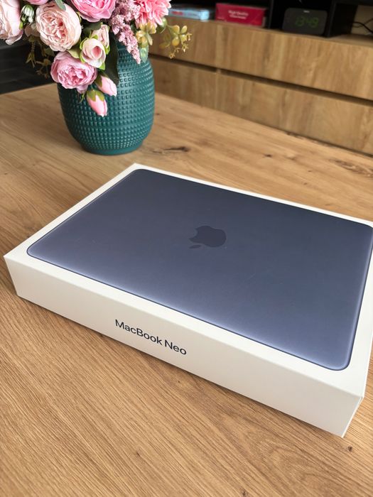 13-inch MacBook Neo