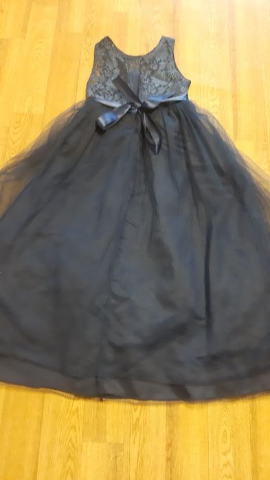 Вечернее платье на девочку. Рост 150см.