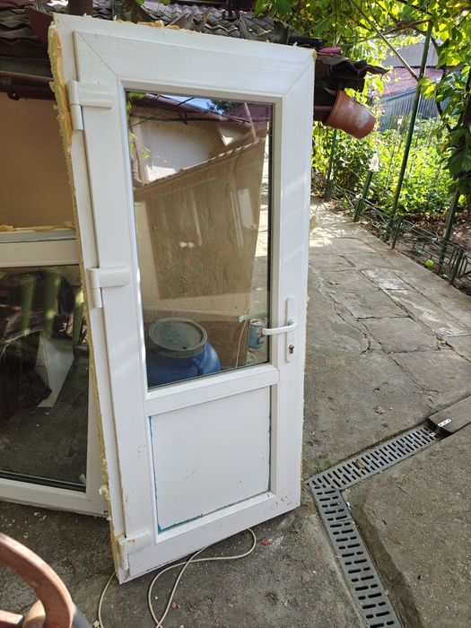 Ușa termopan mansarda