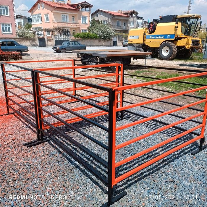 Panou pășune pentru oi, cu poartă  pentru miei