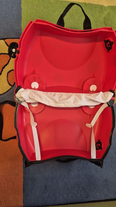 Valiza Trunki ca noua+paturica Trunki