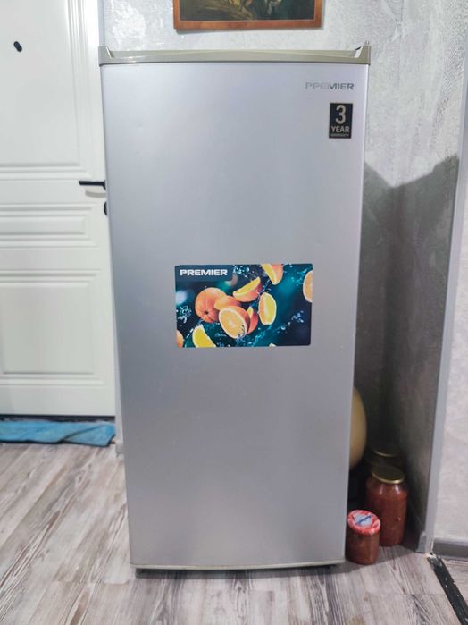 Продам Холодильник Premier