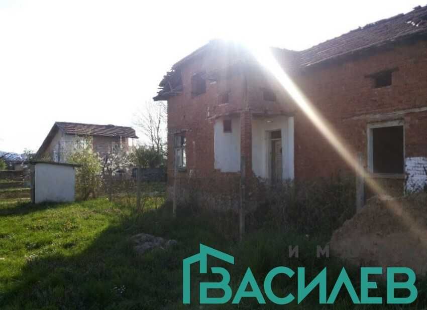 Продава се Къща в София, Център - 180 кв.м за 156 €/кв.м - Снимка #1