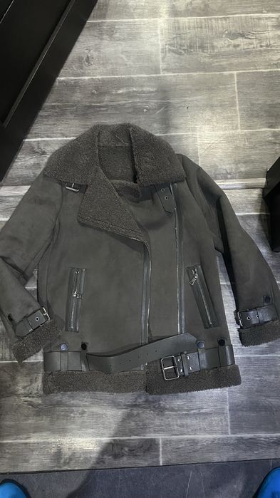 Продам женскую дубленку