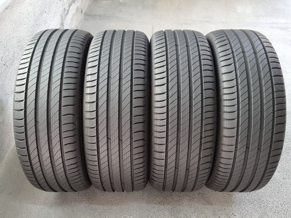 205/55/16 Michelin 4Броя: 170€ 7мм