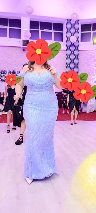Vand rochie de seara eleganta, potrivita si pentru nasa/soacra