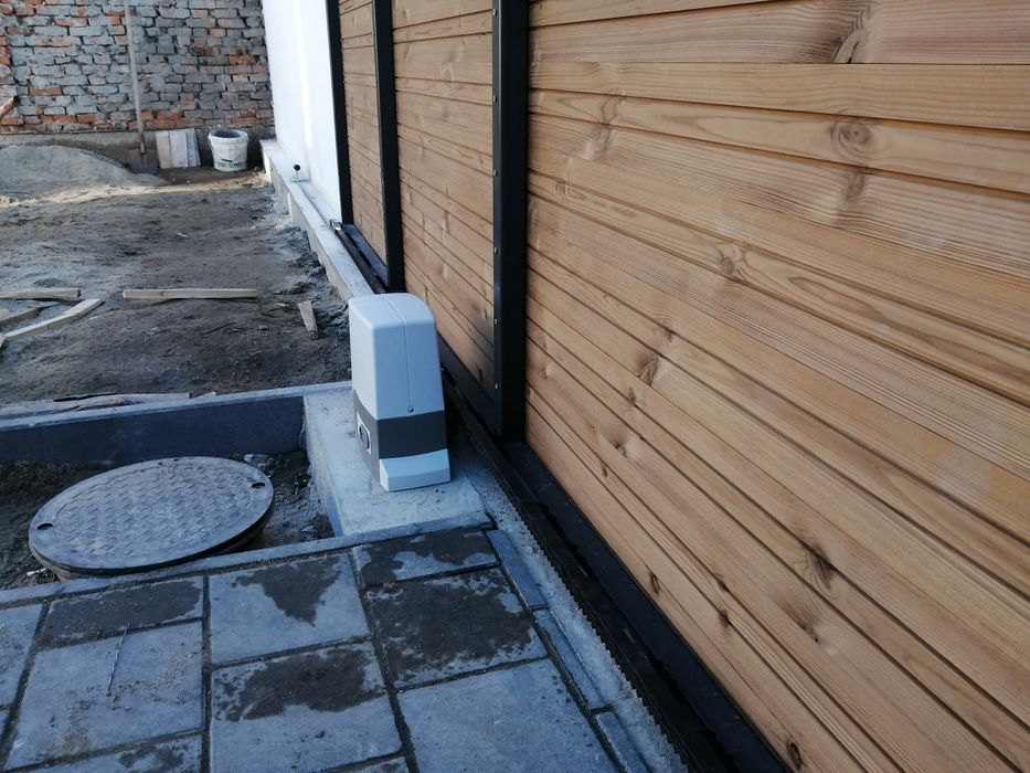 Montaj automatizări porți culisante, batante.Automatizări porti