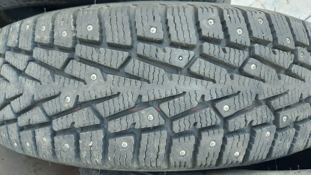 Шины комплект 205/70/R15