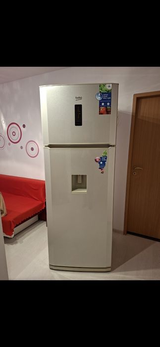 -Vând Frigider cu doua usi Beko 477 l, Clasa A+, No Frost, H 193 cm, Gri Sidef-