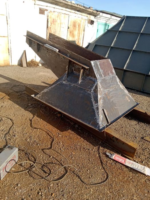 Изготовление Шнеков и Бункеров