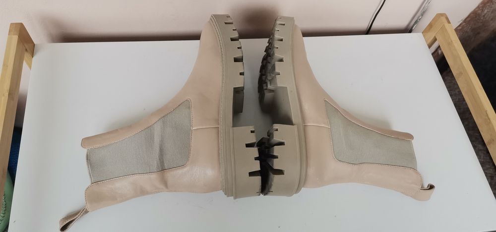 Дамски ботуши Zara 38н.Естествена кожа