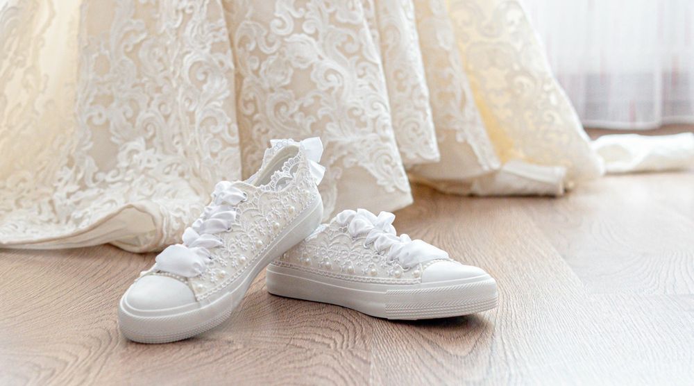 Vand Rochie Mireasa