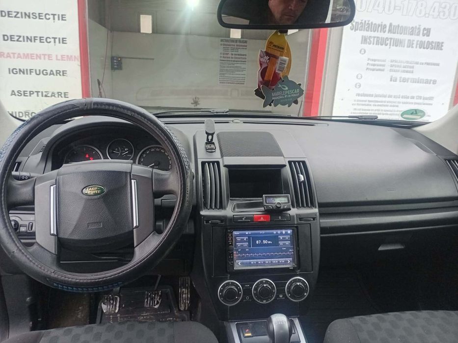 Land ROVER freelender 2