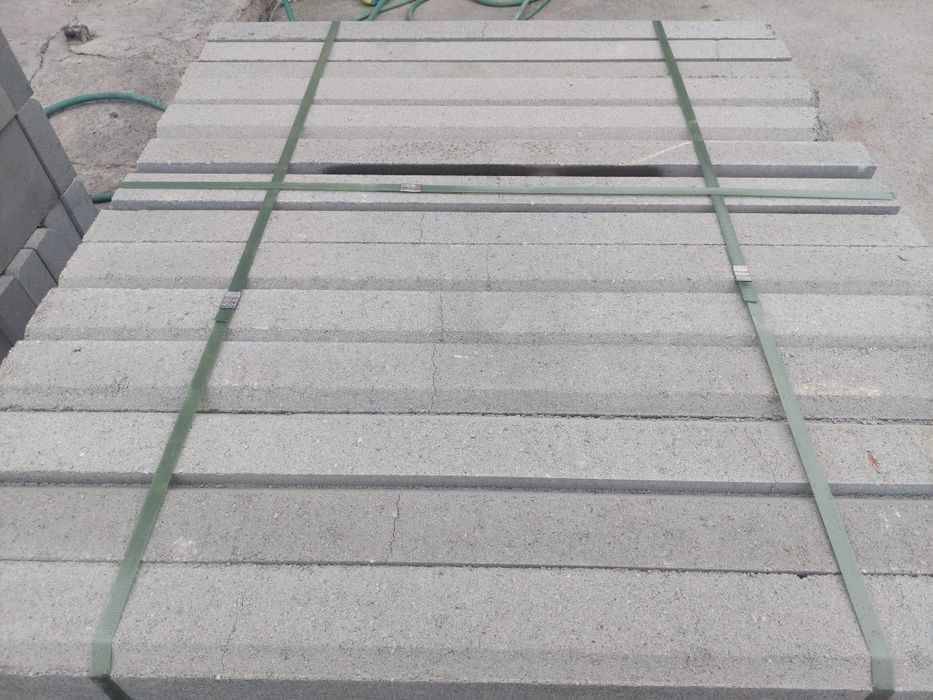 Поребрик бордюр некондиция.