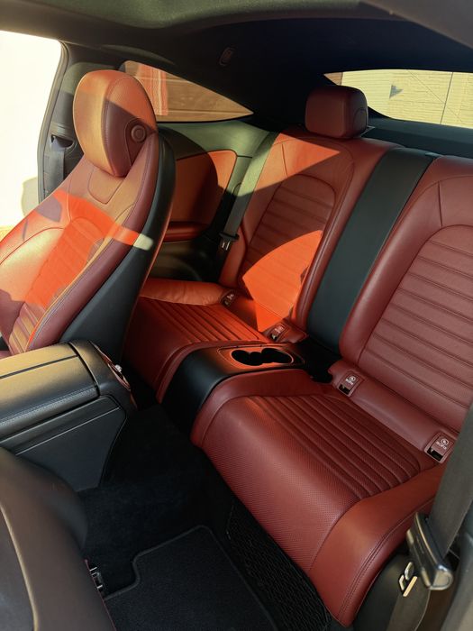 Mercedes Benz C300 4matic Coupe