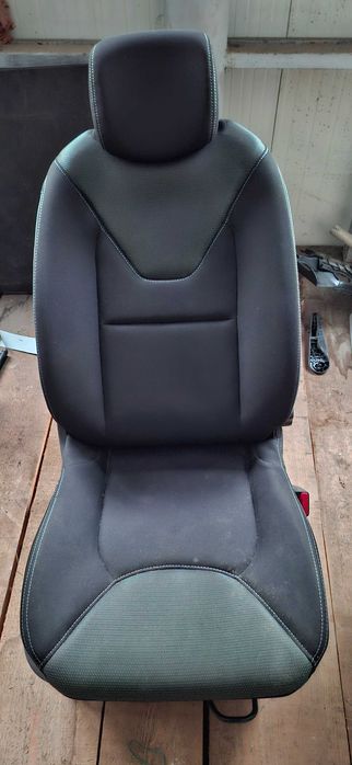 scaune renault clio 4