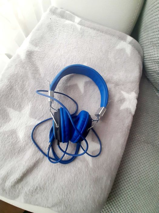 Слушалки с кабел