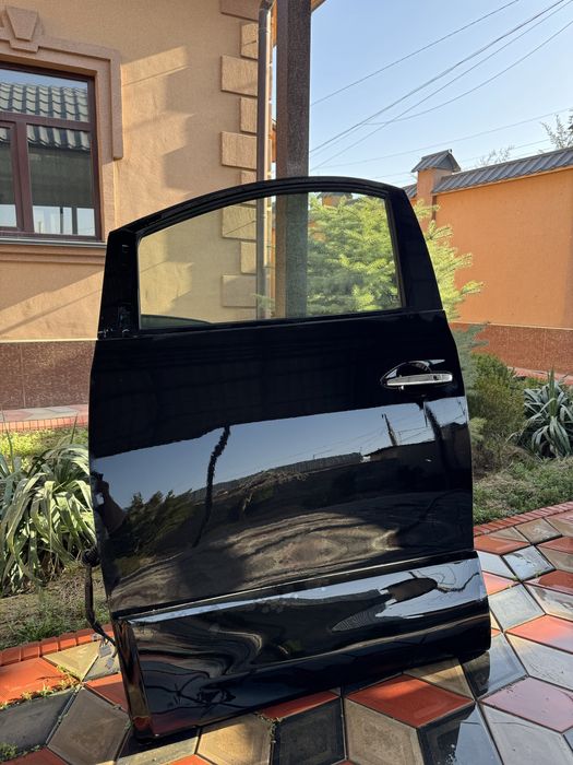 Продается дверь Alphard 2014