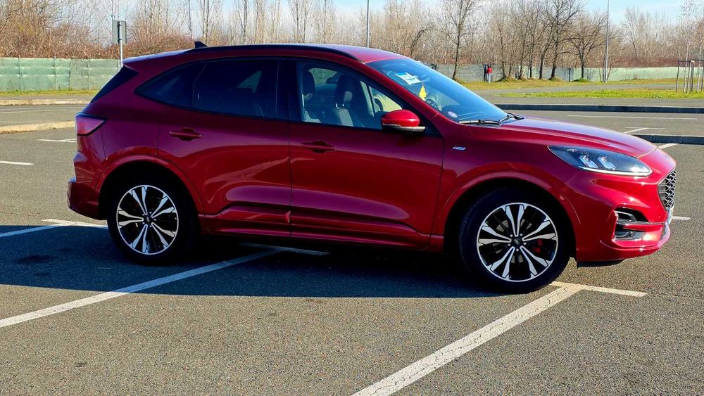 Ford Kuga 2.5  Hybrid ST-Line