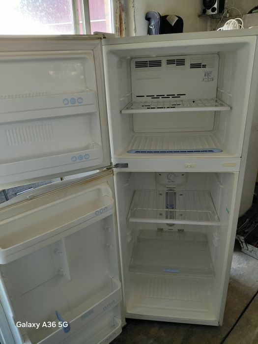 Продам холодильник LG