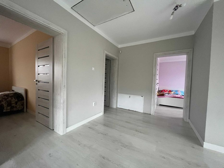 PF vand  casă individuală spațioasă – 181 mp utili și garaj inclus, str. Oasului