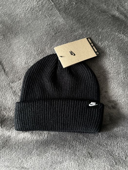 Nike Terra caciula unisex neagra marime universala noua originala