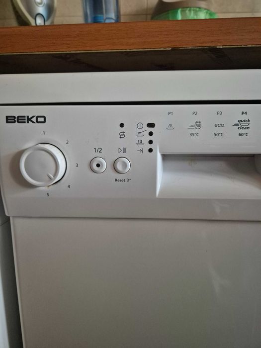 Съдомиялна машина свободностояща BEKO