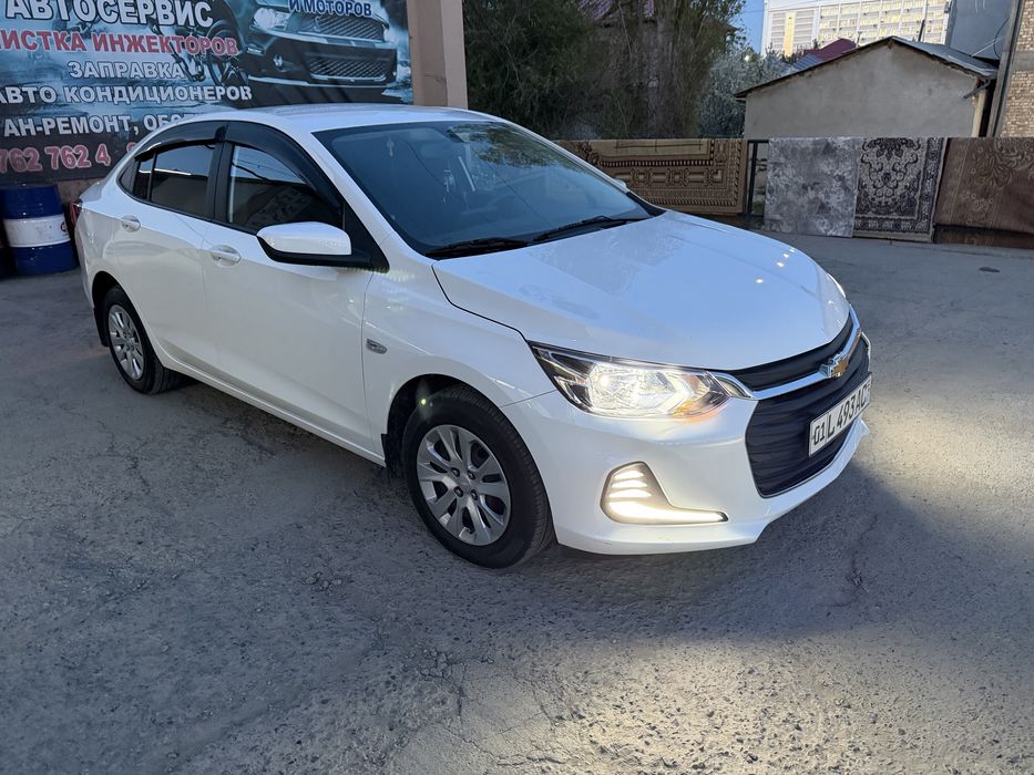 Продам Оникс в идиальном состоянии.