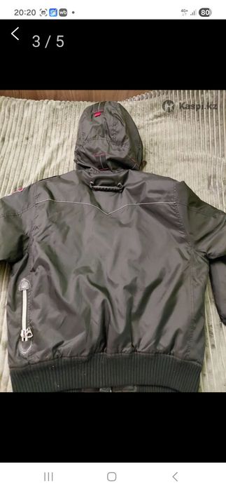 Продам бомбер мужской