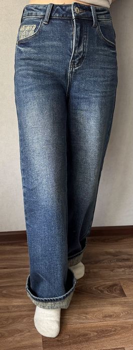 Джинсы на высокой посадке