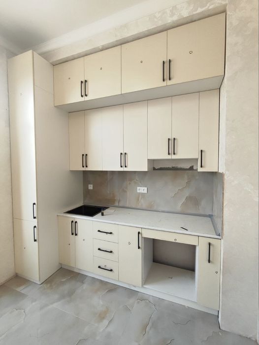 Srochno 3 xonali uy sotiladi evro remont