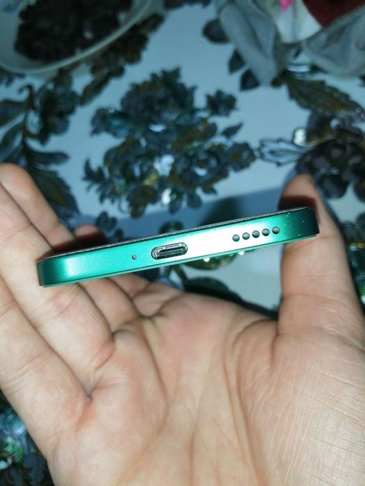 Xonor x8b,sotiladi srochno!!