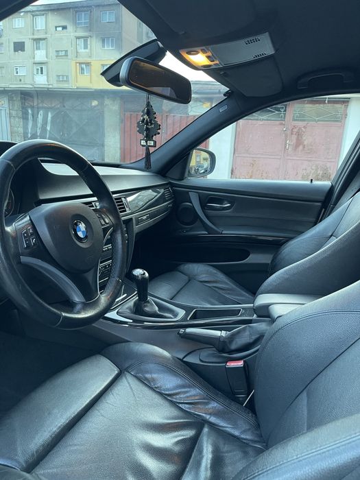 Vand Bmw seria 3 316d facelift pachet M