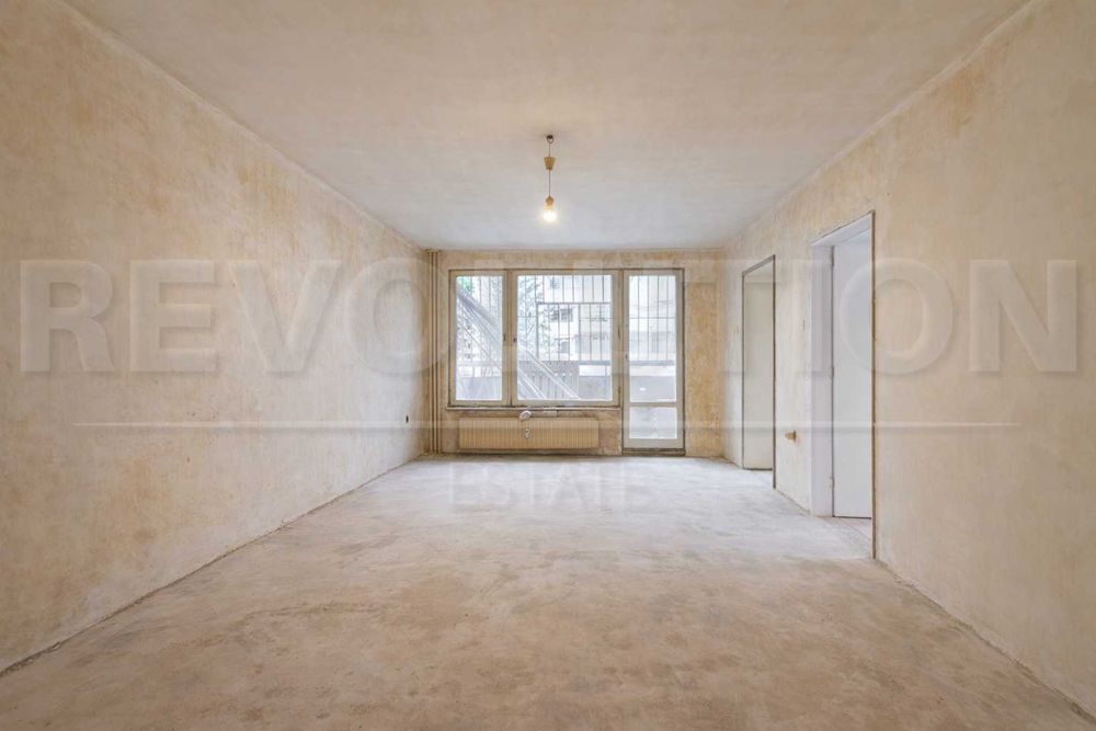 Тристаен апартамент в ж.к. Гео Милев