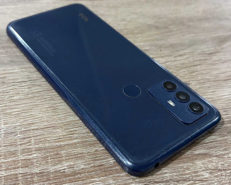 TCL 305 32GB 2GB RAM