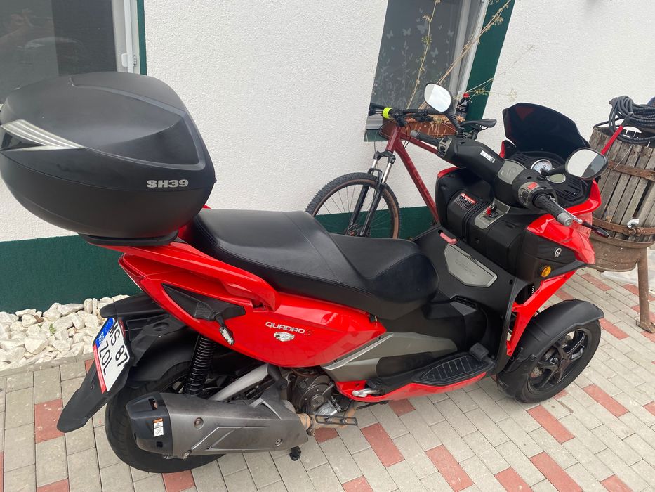 Motocicletă Quadro 350 s ae conduce cu categoria B