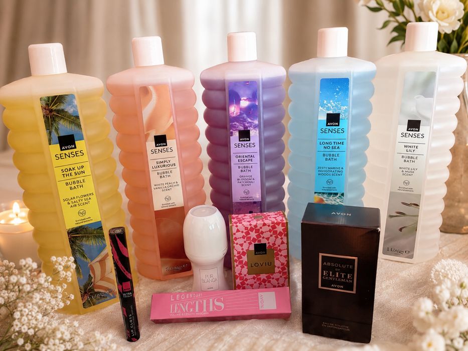 Pachet de 5 geluri de dus Avon