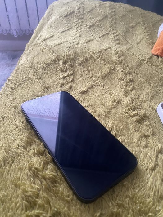 Продам айфон 14 про макс срочно