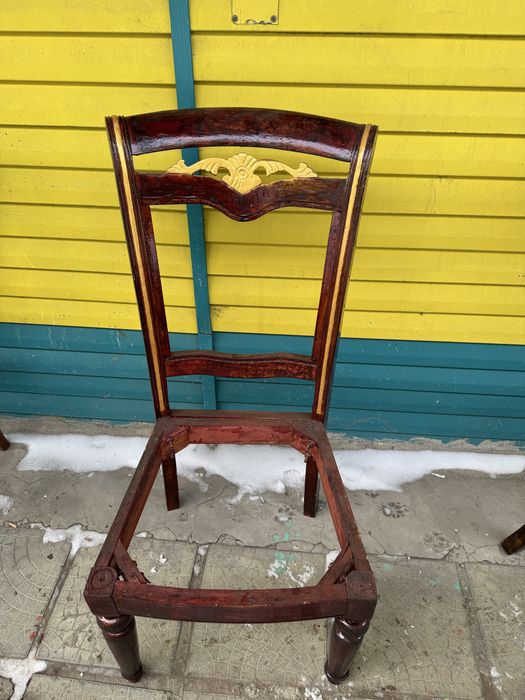 Антиквариатные стулья продам