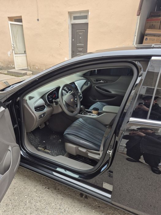 Malibu 2 qora bir qol