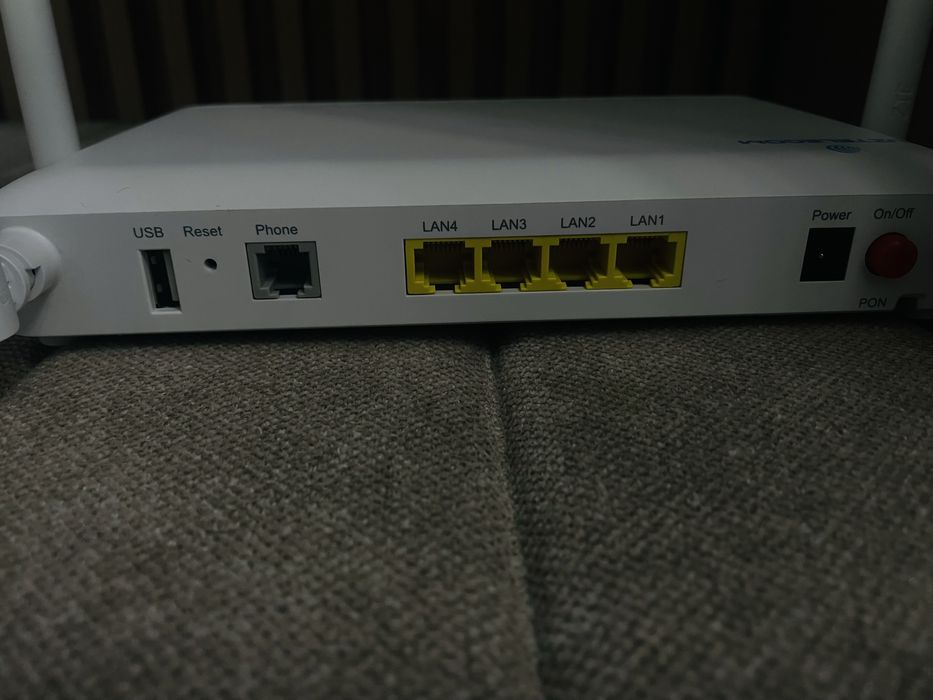 ZTE WIFI 6 Gpon terminal model zxhn f6600p