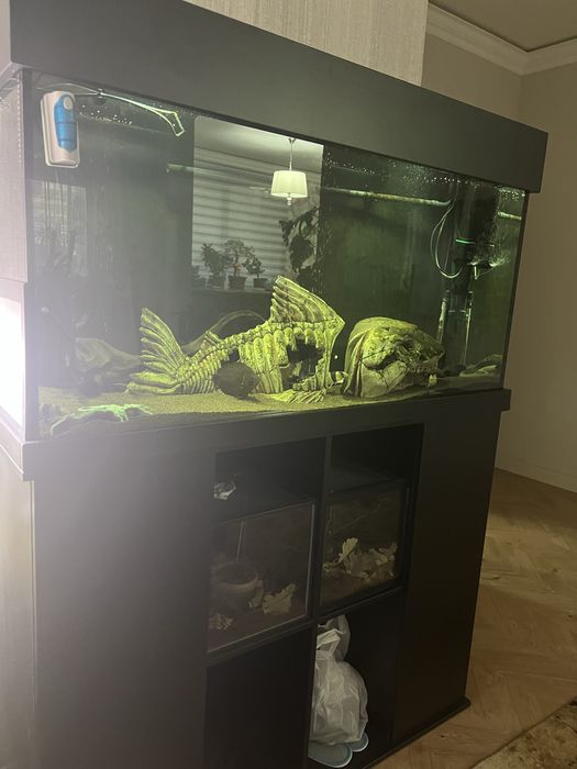 Продам аквариум 330 литров