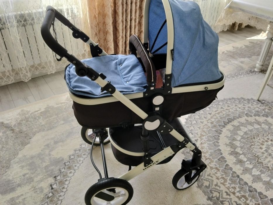 Детский коляска в хорошем состоянии