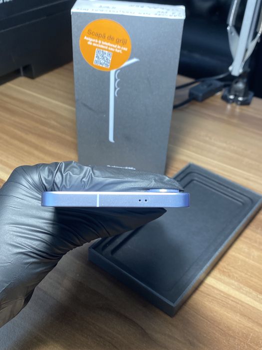 Samsung Galaxy s25 plus • 256 GB • Icy Blue