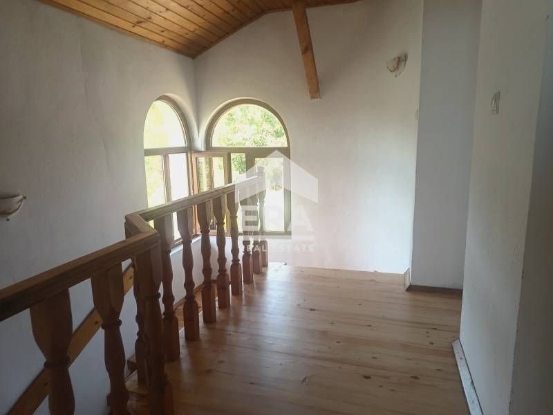 Ексклузивно от ЕРА Лайф! Двуетажна къща с морска панорама под наем, Ви