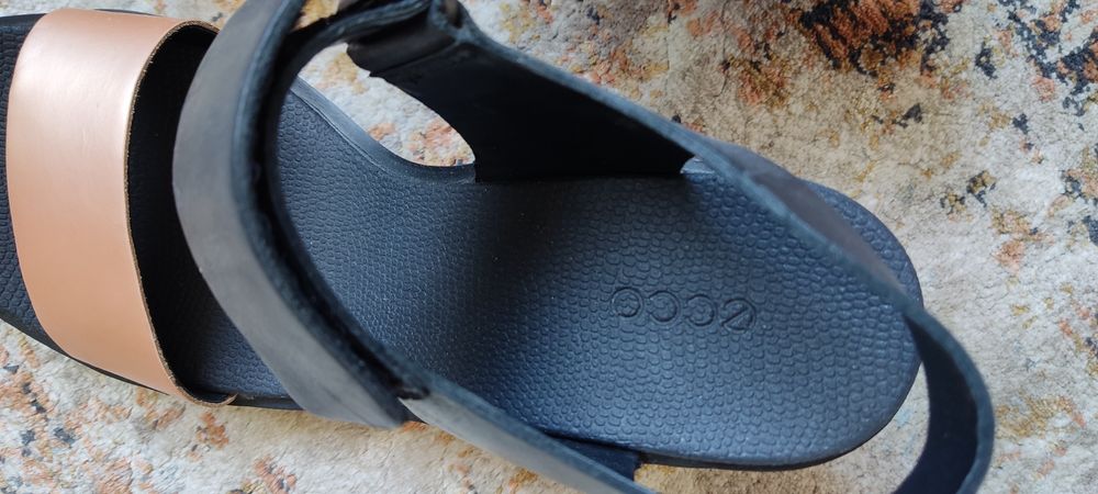 Босоножки женские ecco