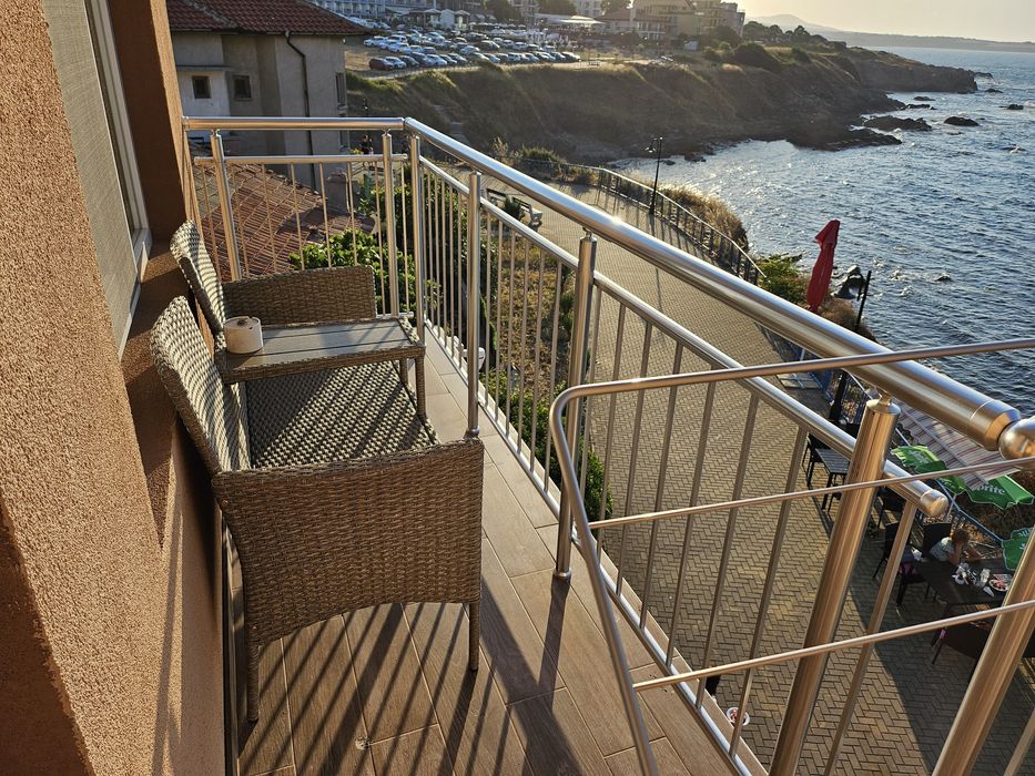 Къща за гости Villa Di Mare с изглед към морето