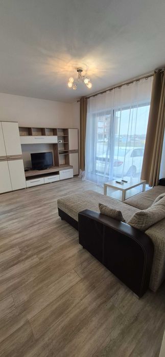 Proprietar vand un apartament cu doua camere 52 mp in Giroc