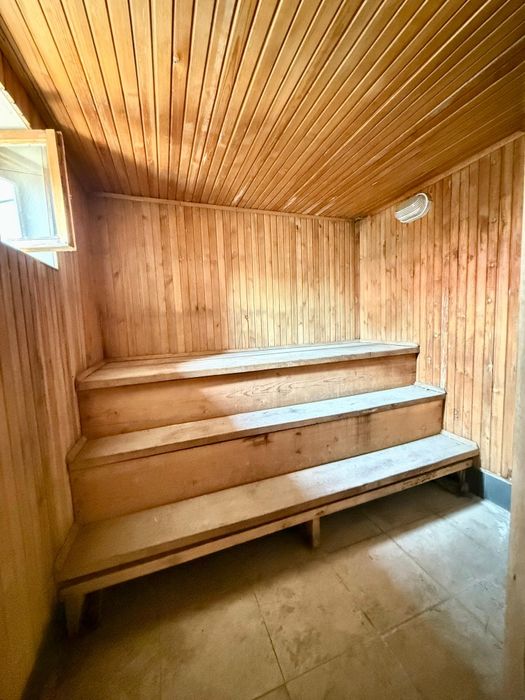 Продам 2 х этажный дом