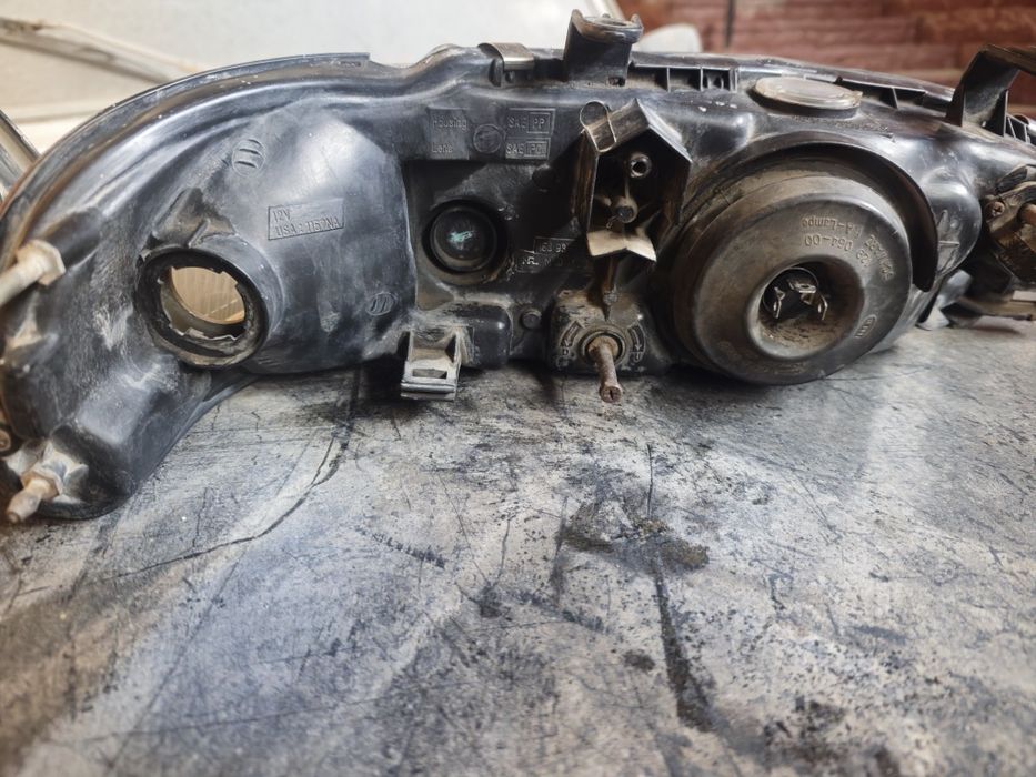 Фары subaru outback/legacy bg5 95-99